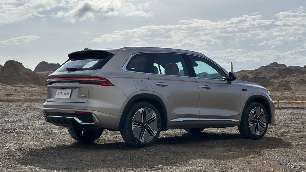 Geely Monjaro i-HEV 3.webp